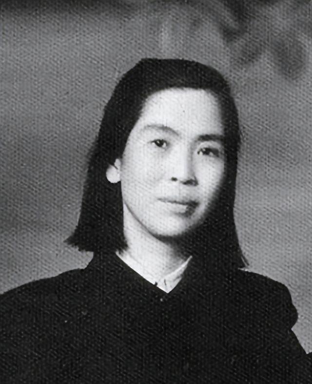 熊猫体育app下载-1984年贺子珍在上海病逝，市委不敢定丧葬规格，邓小平看后只说了一句话，结局出人意料